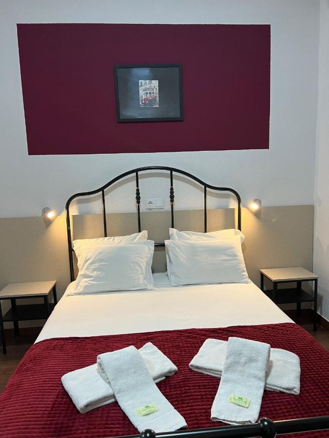 Pensao Nova Goa Hotel Lisbon Bagian luar foto
