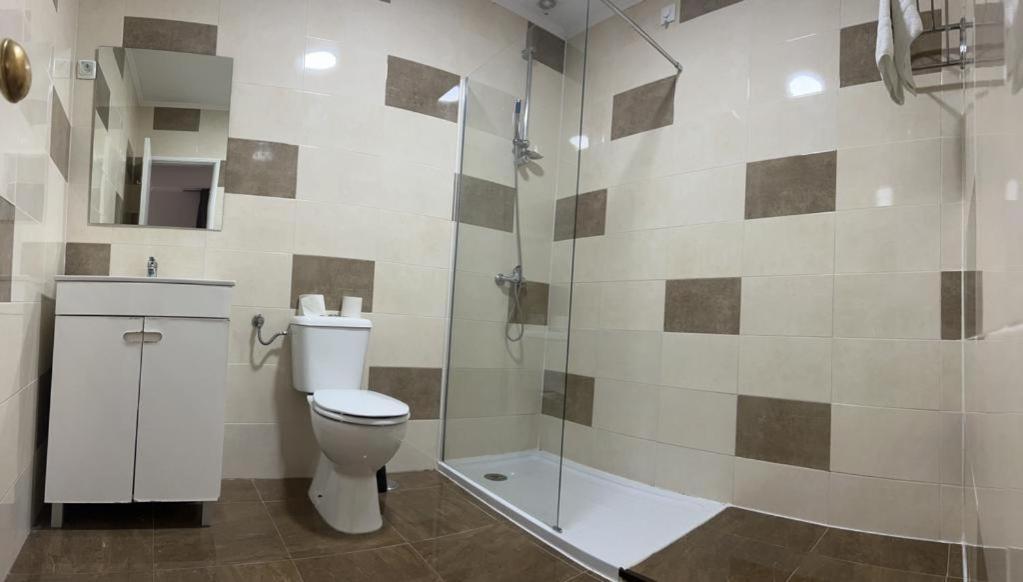 Pensao Nova Goa Hotel Lisbon Bagian luar foto