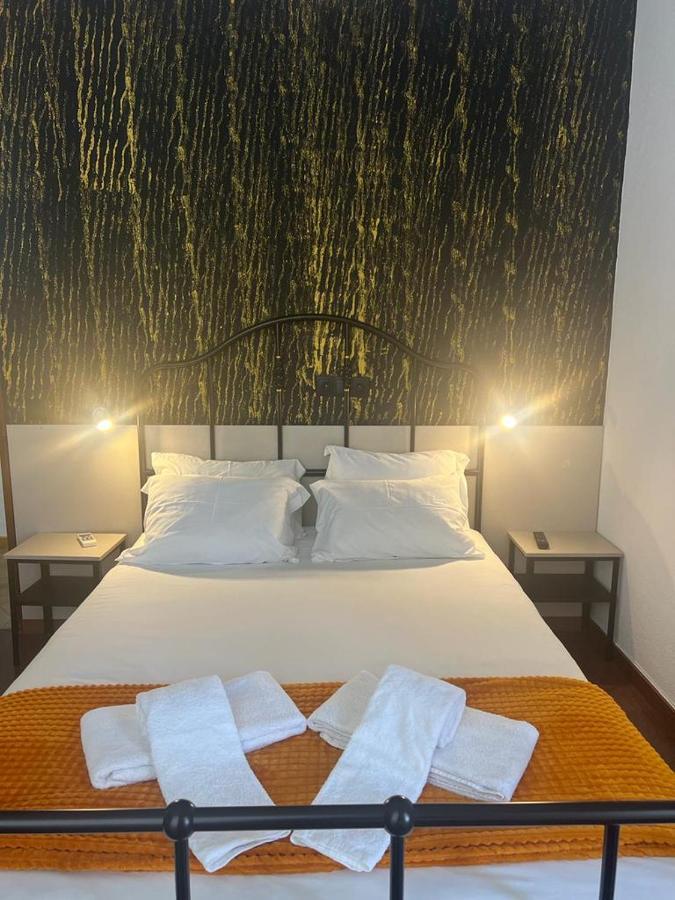 Pensao Nova Goa Hotel Lisbon Bagian luar foto