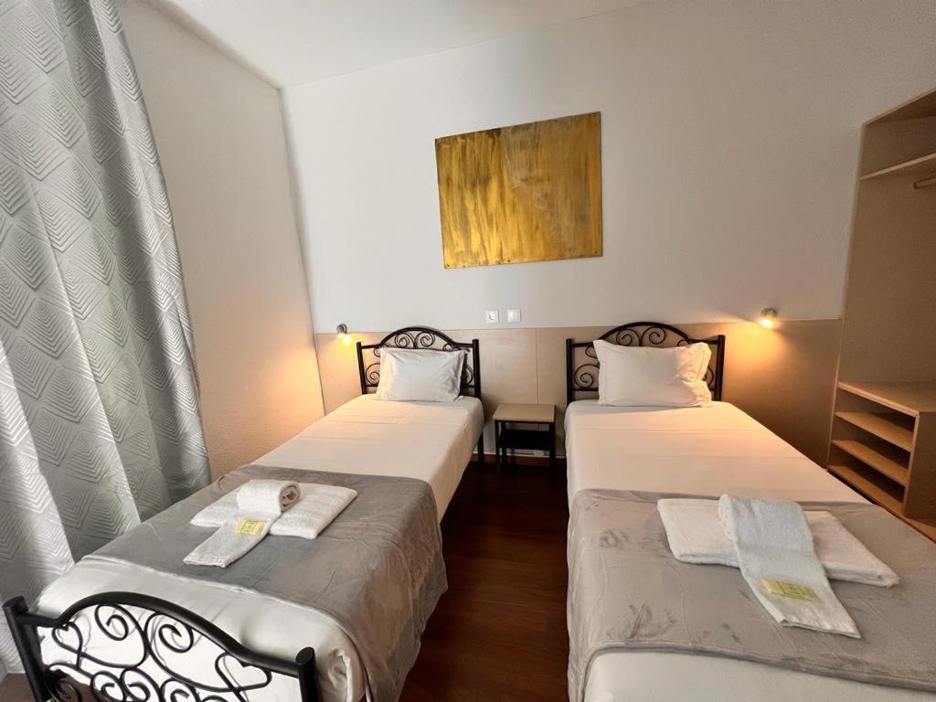 Pensao Nova Goa Hotel Lisbon Bagian luar foto
